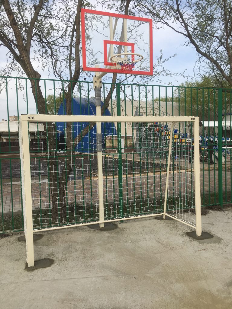 Ворота футбольные с баскетбольным кольцом